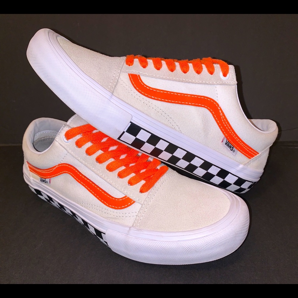 **SOLD** Vans Old Skool Pro Checkered Orange/White Shoes Size 8 Men’s
